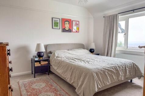 54 King Edward Road, Onchan (11).jpg