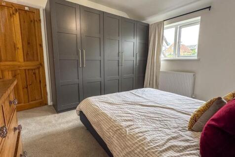 54 King Edward Road, Onchan (14).jpg