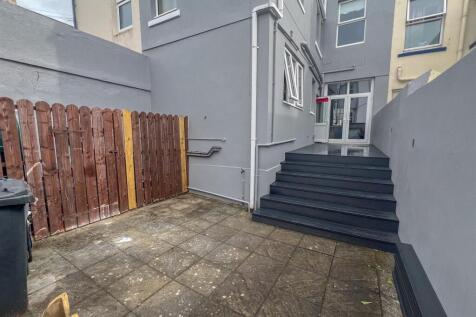 11 Crosby Terrace-05.jpg