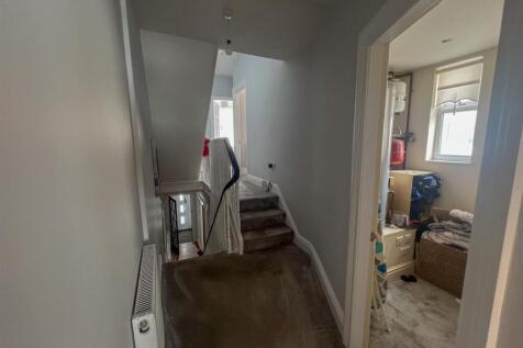 11 Crosby Terrace-13.jpg