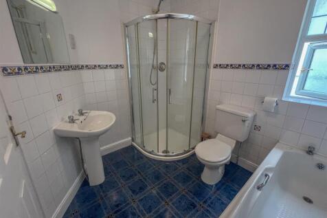 152 Faiways Crescent-02.jpg