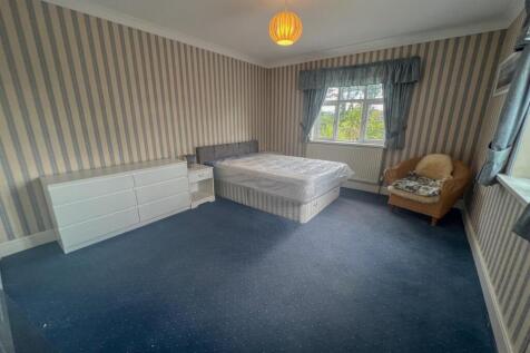 152 Faiways Crescent-09.jpg