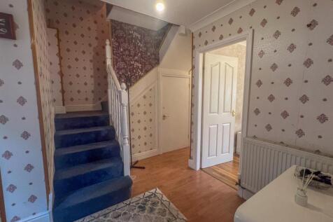 152 Faiways Crescent-10.jpg