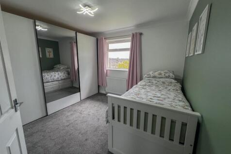 18 Stevenson Court-03.jpg