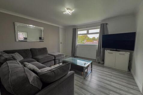 18 Stevenson Court-11.jpg