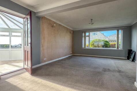 6 Fairfield Avenue, Onchan (18).jpg