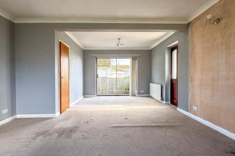 6 Fairfield Avenue, Onchan (16).jpg