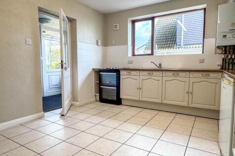 6 Fairfield Avenue, Onchan (12).jpg