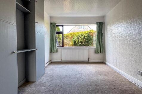 6 Fairfield Avenue, Onchan (9).jpg