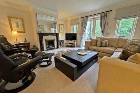 Stovell Lodge (23).jpg