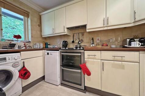 Stovell Lodge (18).jpg