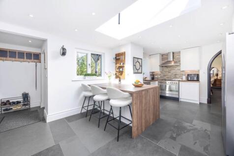 Woodland Towers (17).jpg