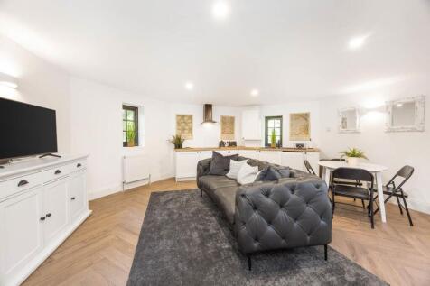 Woodland Towers (38).jpg