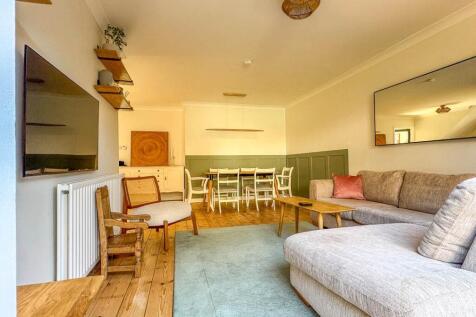 11 Lower Dukes Road, Douglas (21).jpg