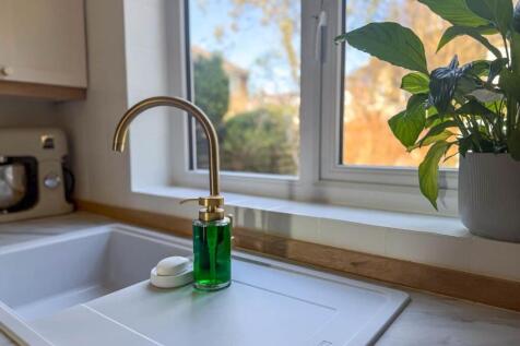 11 Lower Dukes Road, Douglas (18).jpg