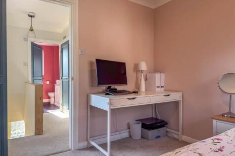 11 Lower Dukes Road, Douglas (8).jpg