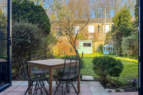 11 Lower Dukes Road, Douglas (20).jpg