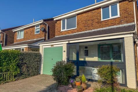 11 Lower Dukes Road, Douglas (1).jpg