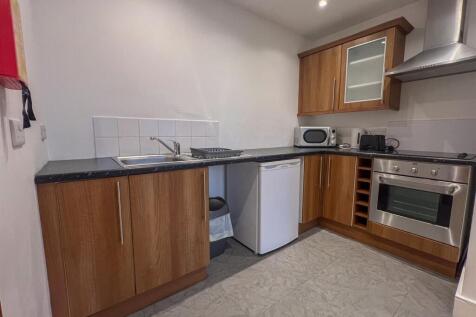 Apt 23 The Courtyard-1.jpg