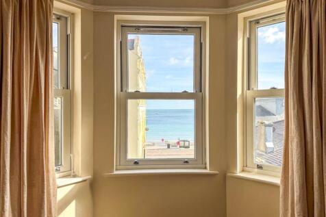 Apt 12, Griffin House (33).jpg