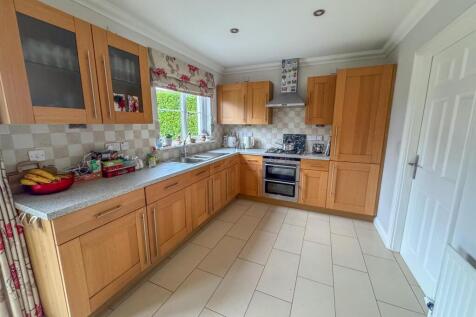 4 Clover Avenue  (18).jpg