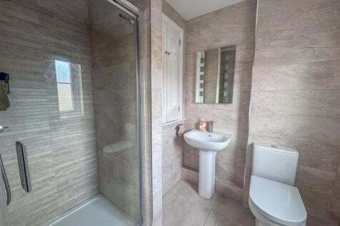 4 Clover Avenue  (7).jpg