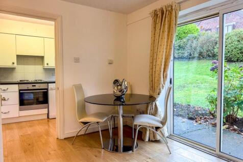 19 Eyreton Park, Crosby (10).jpg