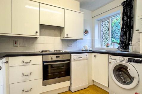 19 Eyreton Park, Crosby (11).jpg