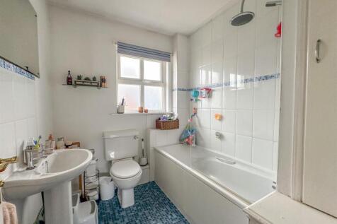 15 Oak Road (25).jpg