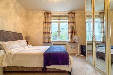 45 Majestic Apartments, Onchan (8).jpg