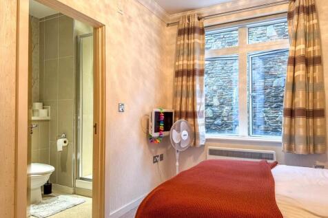 45 Majestic Apartments, Onchan (12).jpg