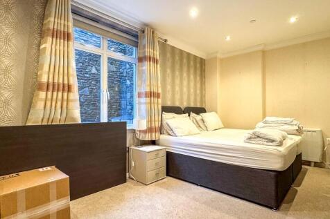 45 Majestic Apartments, Onchan (14).jpg