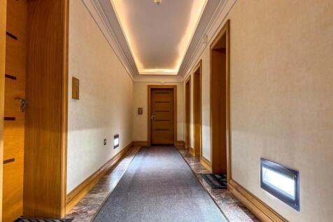 45 Majestic Apartments, Onchan (24).jpg