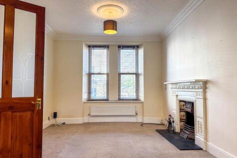 9 Willow Terrace, Douglas (2).jpg