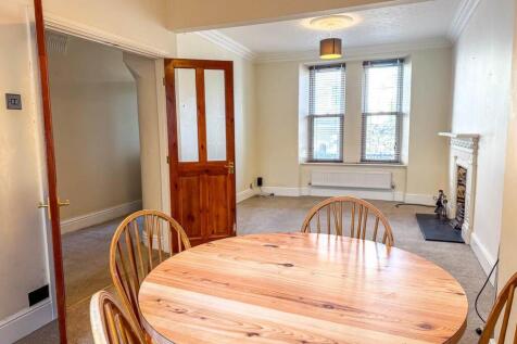 9 Willow Terrace, Douglas (3).jpg