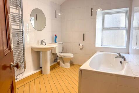 9 Willow Terrace, Douglas (8).jpg