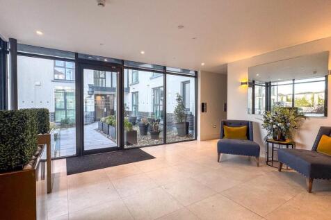 9 Royal Shore Apartments, Port Erin (2).jpg