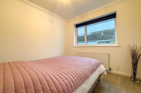 3 Glen Vine Park (12).jpg