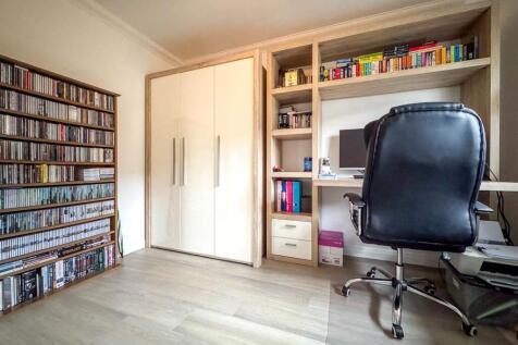 3 Glen Vine Park (16).jpg