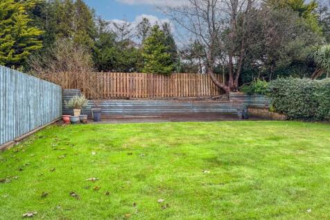 3 Glen Vine Park.jpg