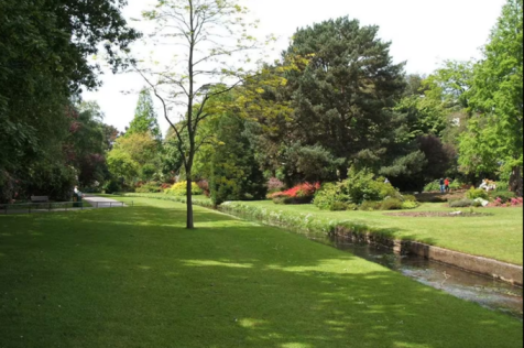Short walk to Bournemouth Gardens
