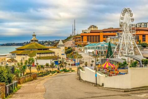 Short Walk Away to Bournemouth Beach