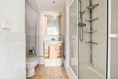Shower room/Cloaks