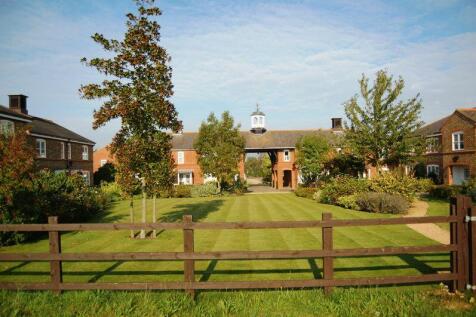 Churchfield Court Archway from the Ga...