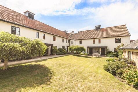5 The Courtyard