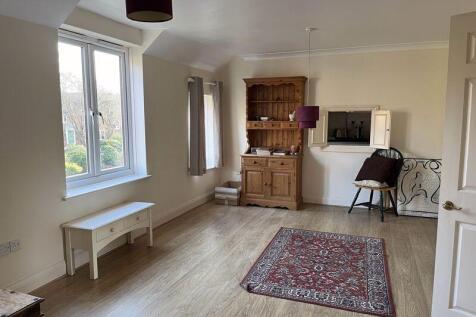 Fitting/Dining Room