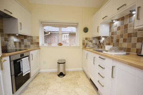 Fitted kitchen