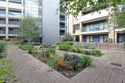 Commual Gardens .jpg
