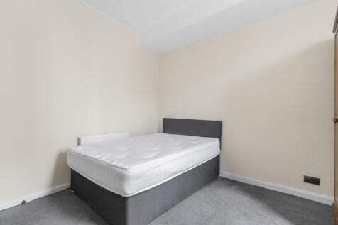 Bedroom 1 ALT.jpg