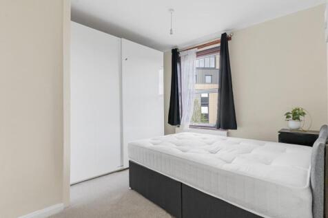 Bedroom 2.jpg